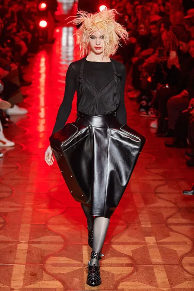 Look 7